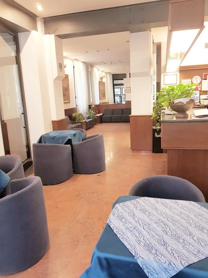 Hotel La Pace มิลาน ภายนอก รูปภาพ