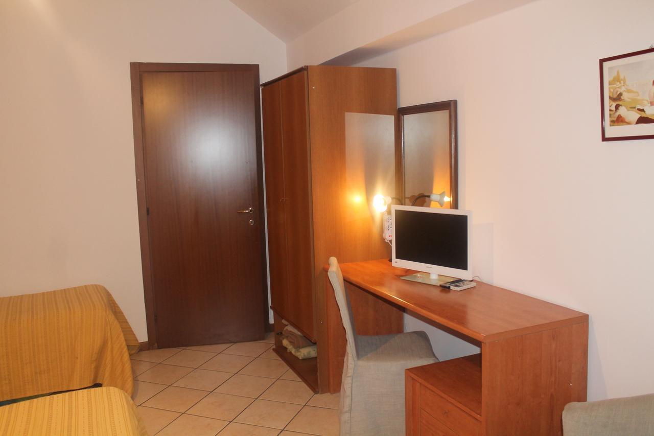Hotel La Pace มิลาน ภายนอก รูปภาพ