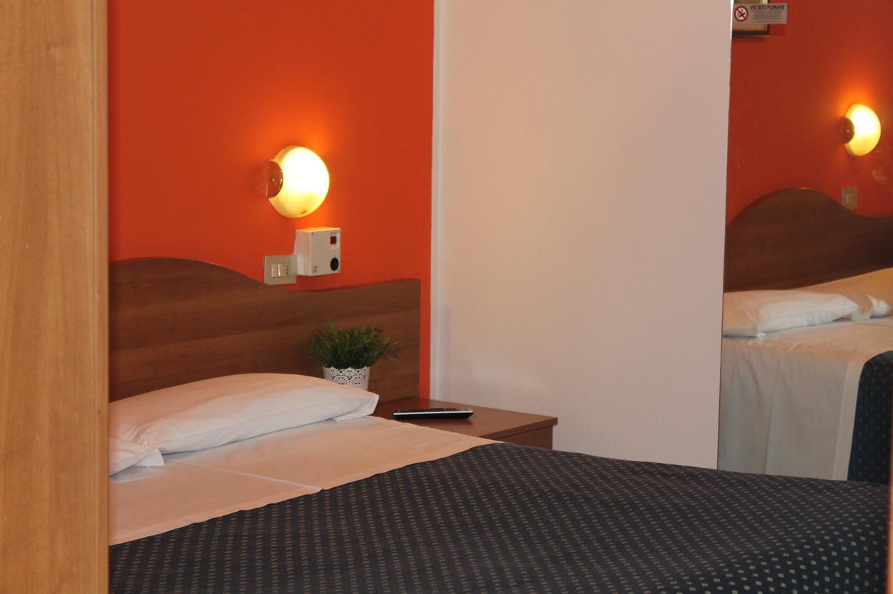 Hotel La Pace มิลาน ภายนอก รูปภาพ