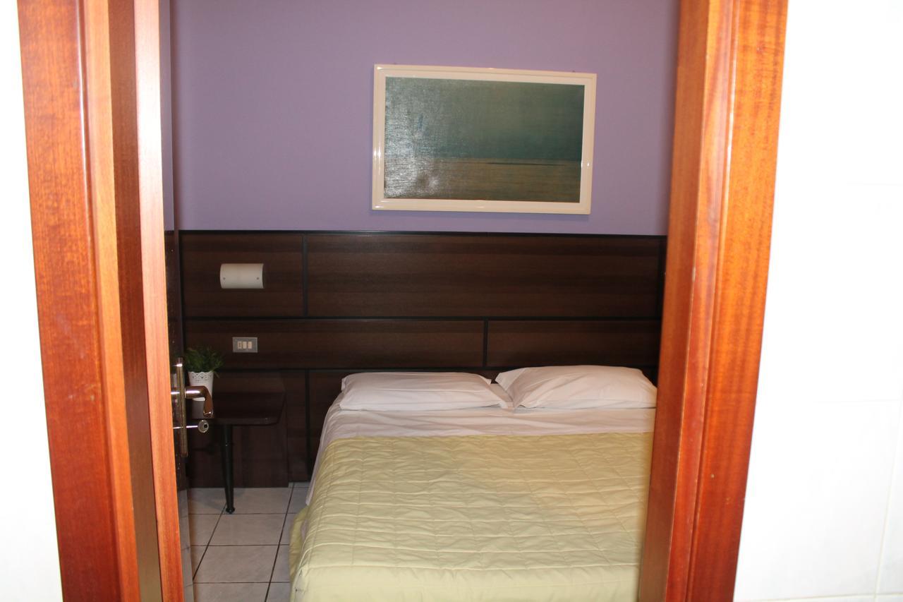 Hotel La Pace มิลาน ภายนอก รูปภาพ