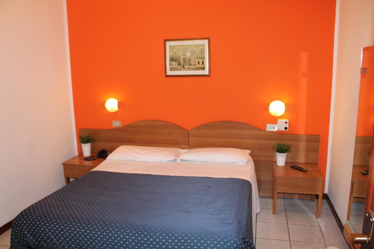 Hotel La Pace มิลาน ภายนอก รูปภาพ