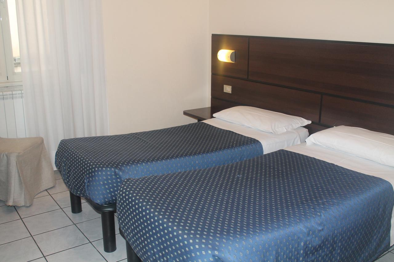 Hotel La Pace มิลาน ภายนอก รูปภาพ