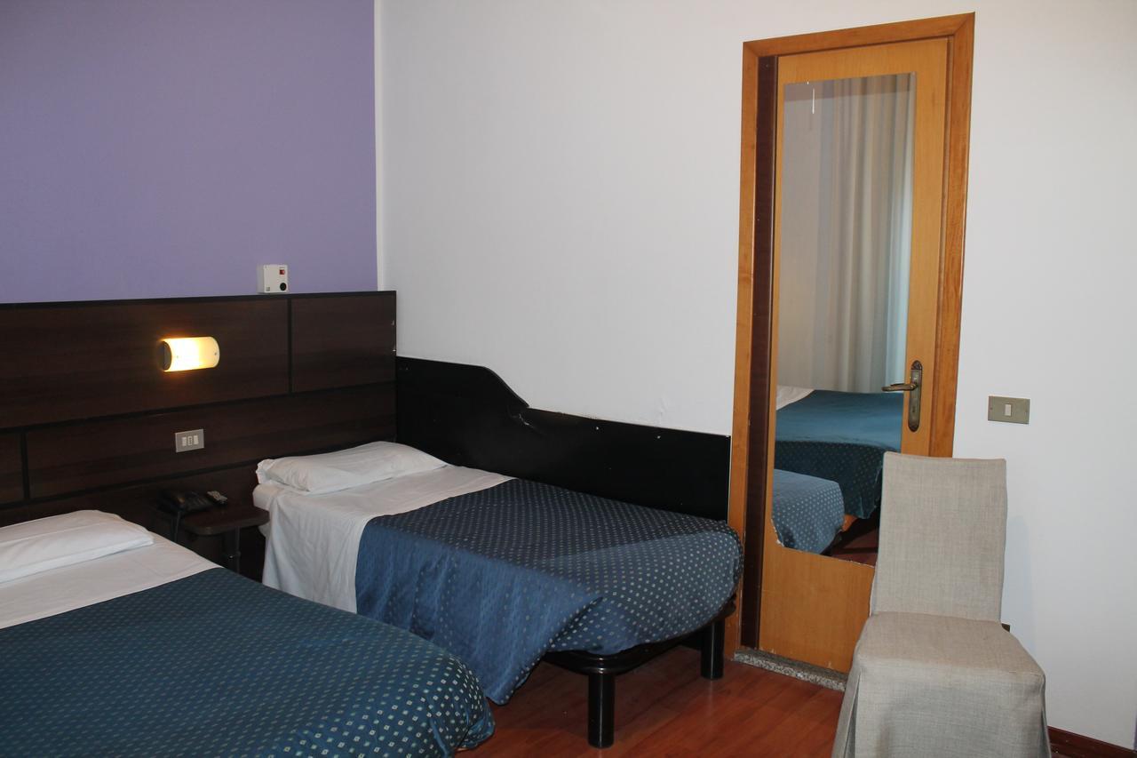 Hotel La Pace มิลาน ภายนอก รูปภาพ