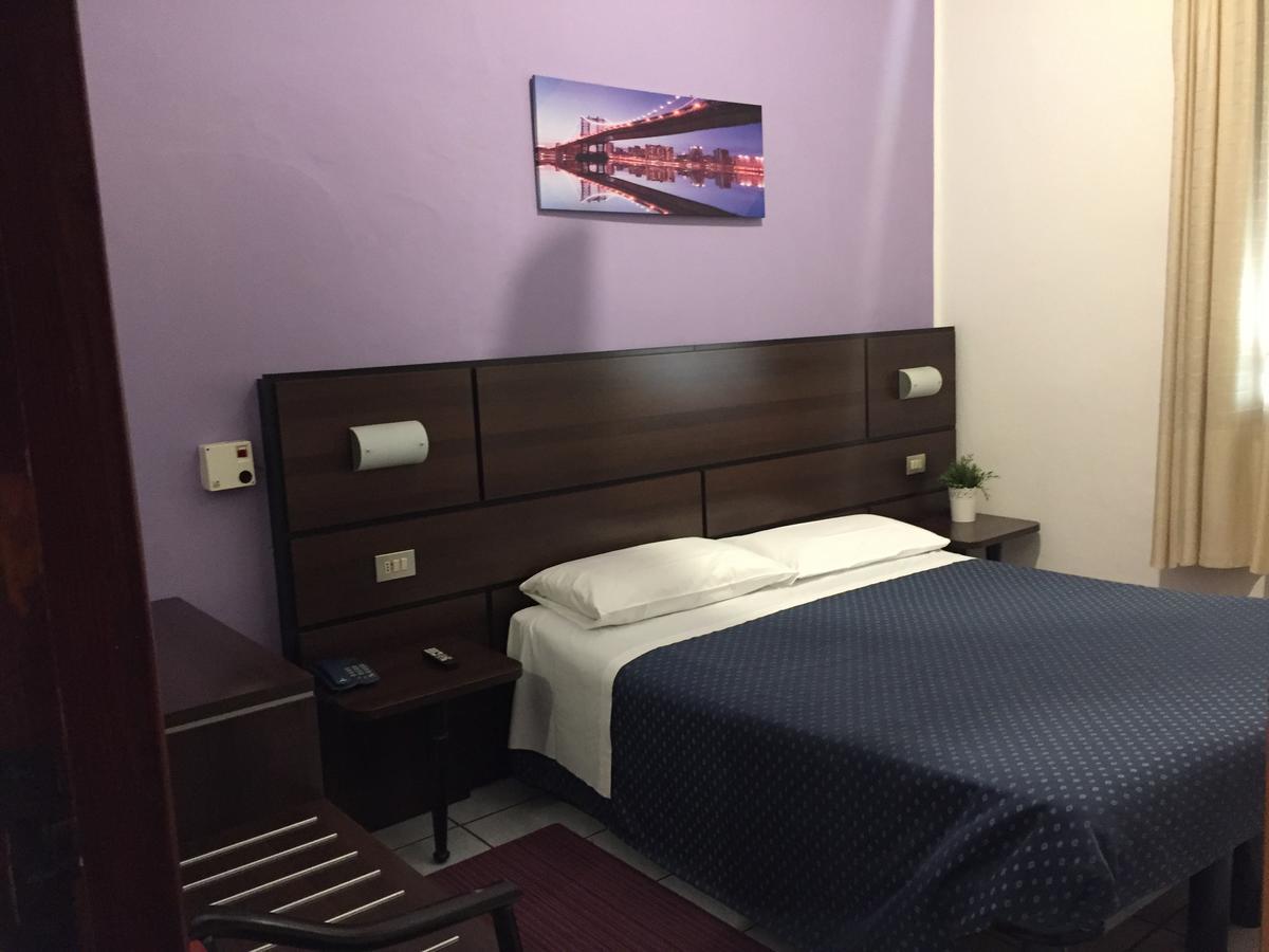 Hotel La Pace มิลาน ภายนอก รูปภาพ